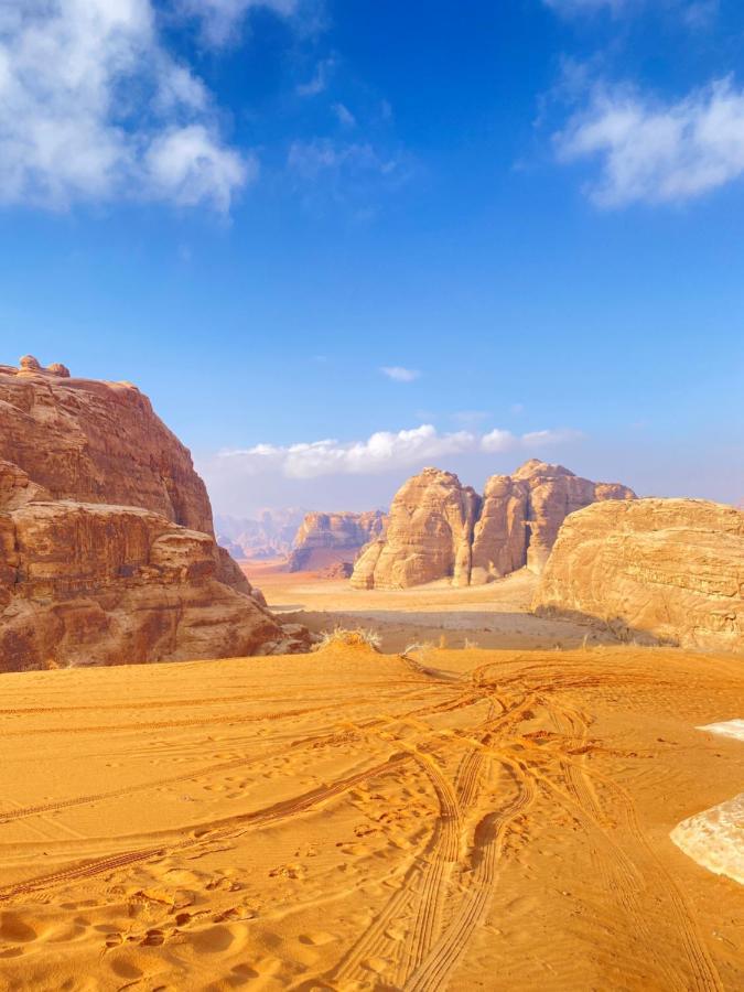 Wadi Rum 4x4 Jeep Tour&Camp Bagian luar foto