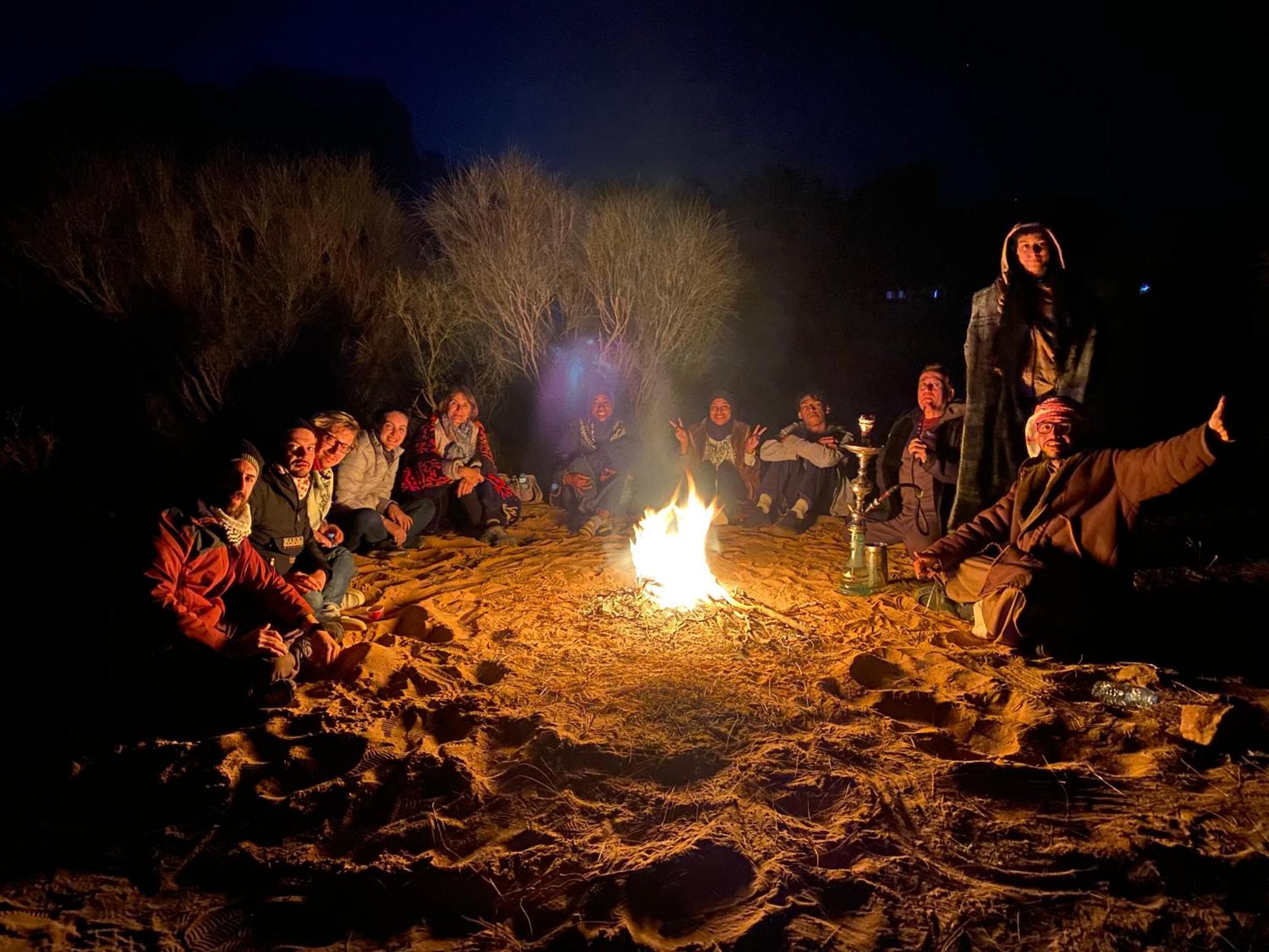 Wadi Rum 4x4 Jeep Tour&Camp Bagian luar foto